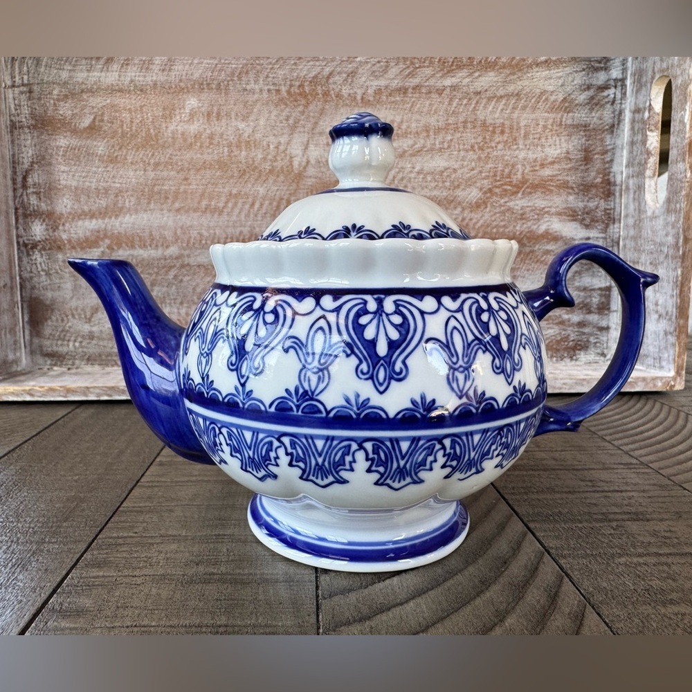 Vintage Pacific Rim China Hand Painted Teapot Cobalt French Fleur De Lis Design